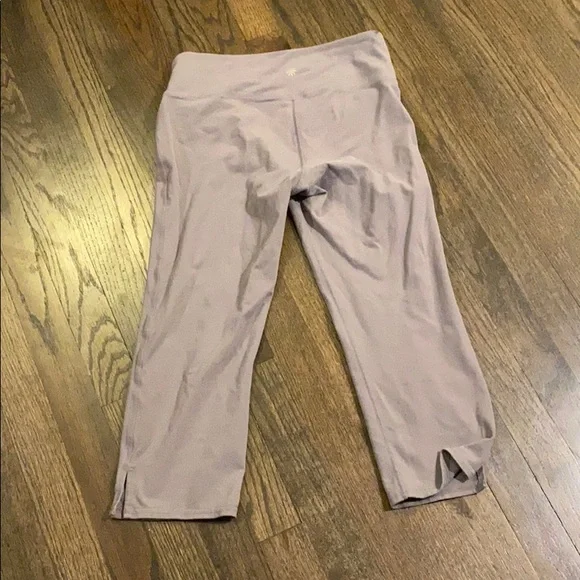 Athleta Gray Crop Cropped Leggings M Medium GUC - Picture 8 of 10